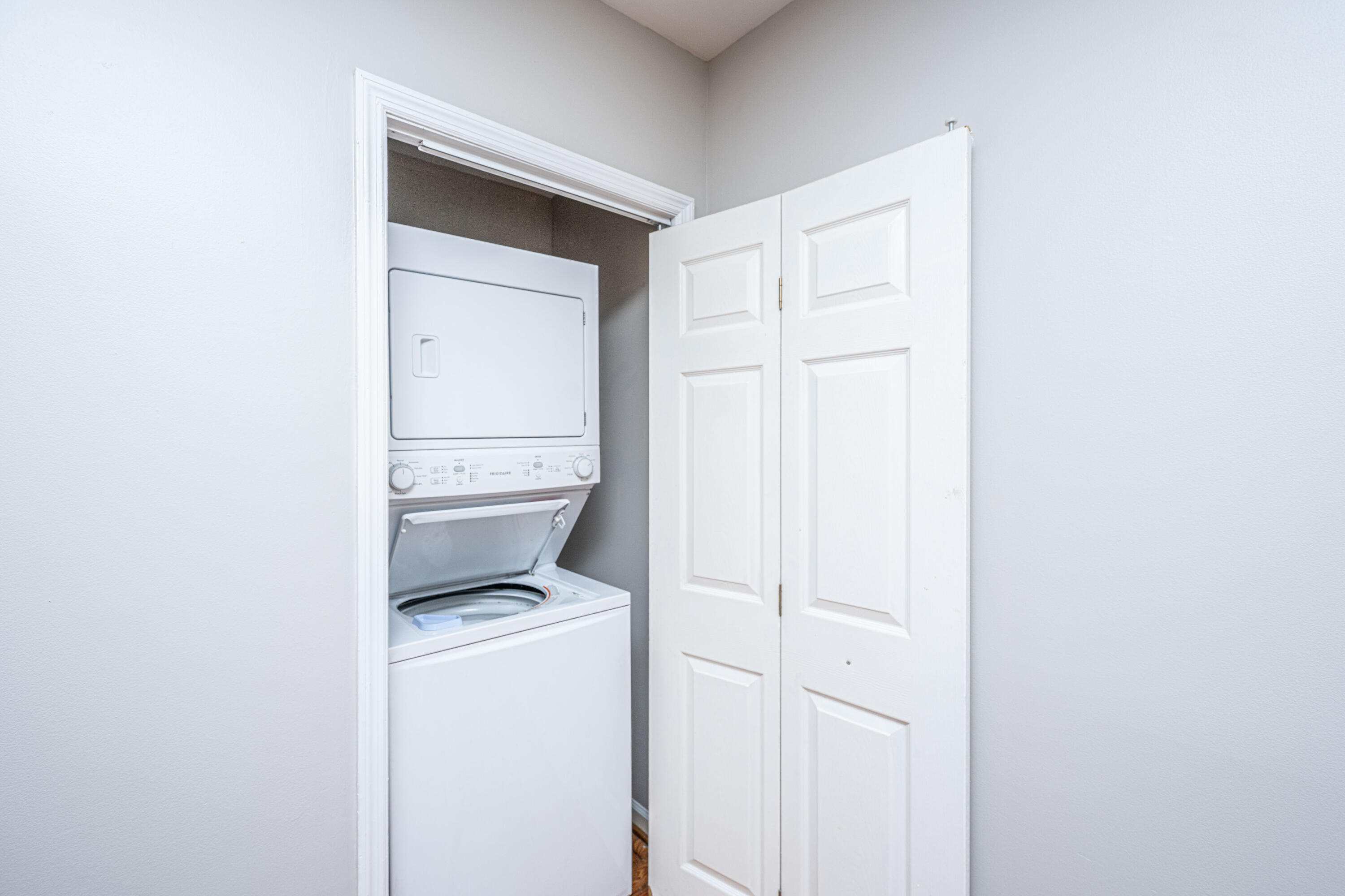 21 Hester Street, Unit 12 Charleston, SC 29403 - Photo 32 of 41 21HesterStUnit12_033