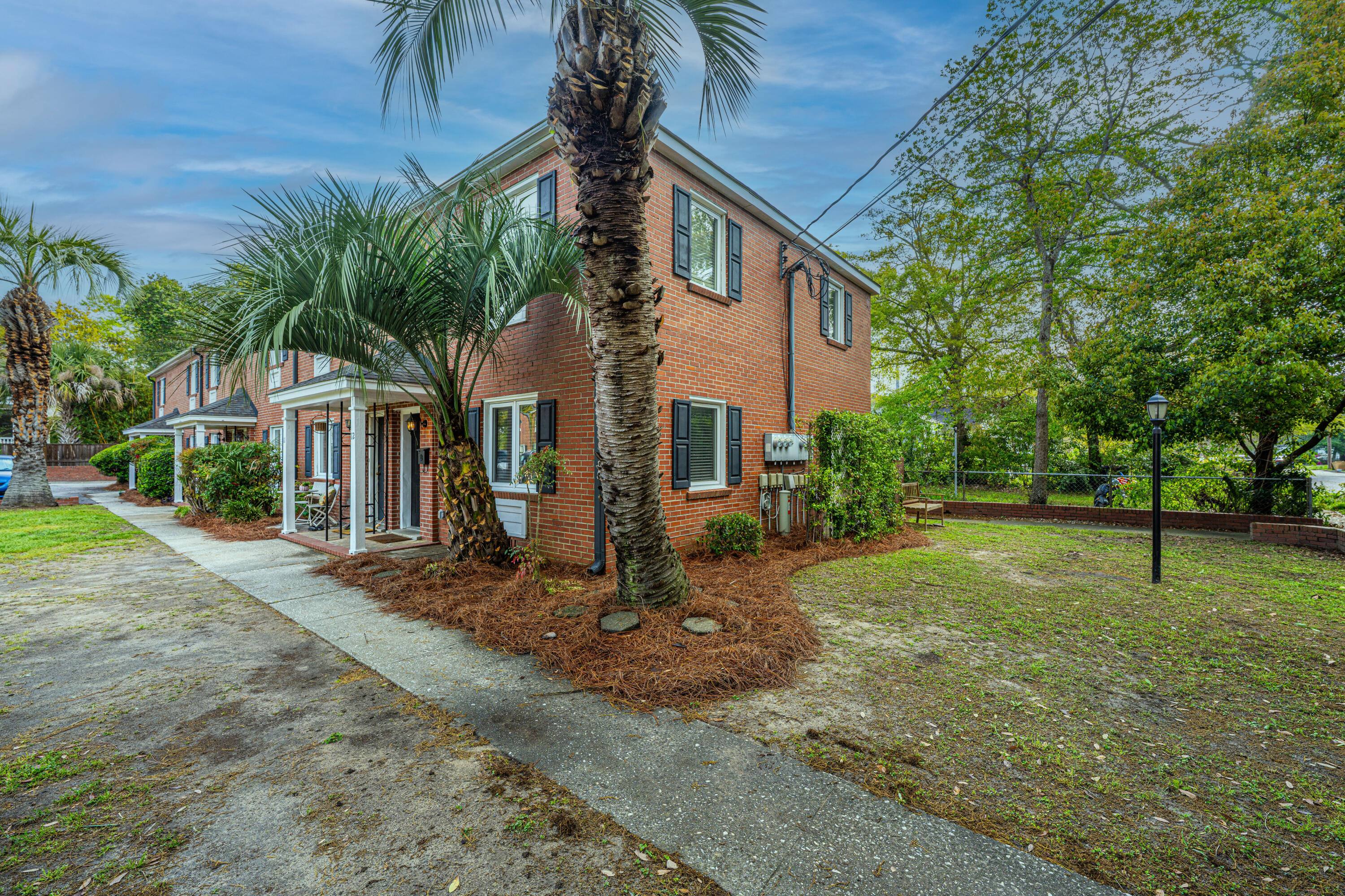 21 Hester Street, Unit 12 Charleston, SC 29403 - Photo 7 of 41 21HesterStUnit12_006