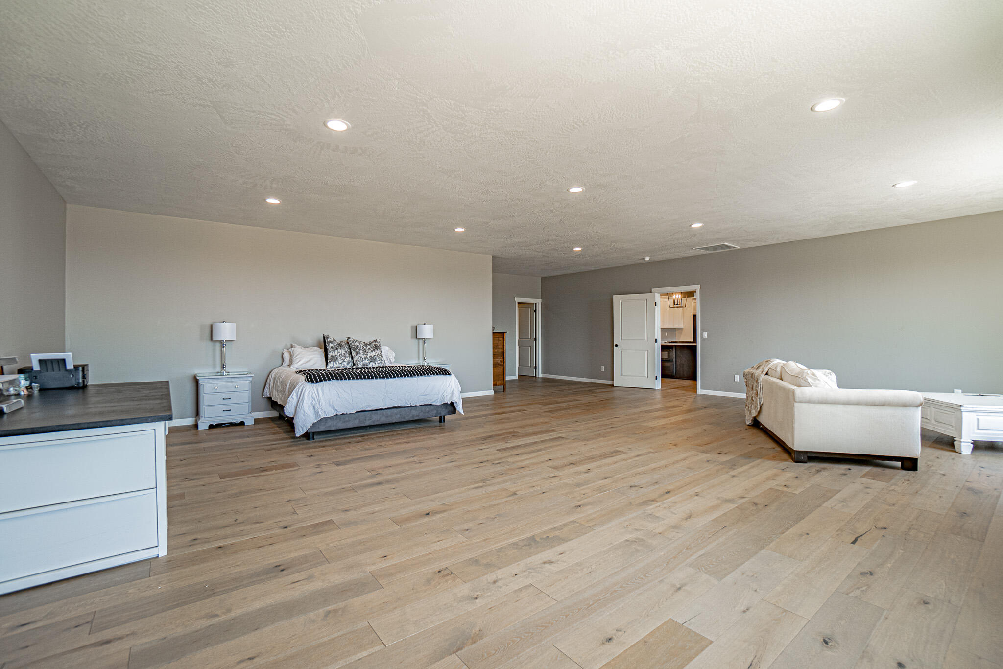 3808 Willow Springs Road Central Point, OR 97502 - Photo 12 of 27 DSC06427-HDR