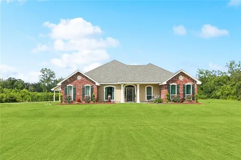$749,000 | 11339 Willow Drive, New Orleans, LA 70131
