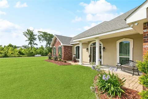 $749,000 | 11339 Willow Drive, New Orleans, LA 70131