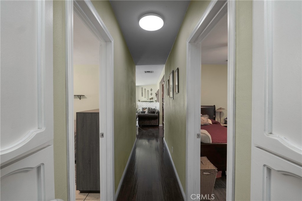 11272 Doverwood Drive Riverside, CA 92505 - Photo 10 of 30