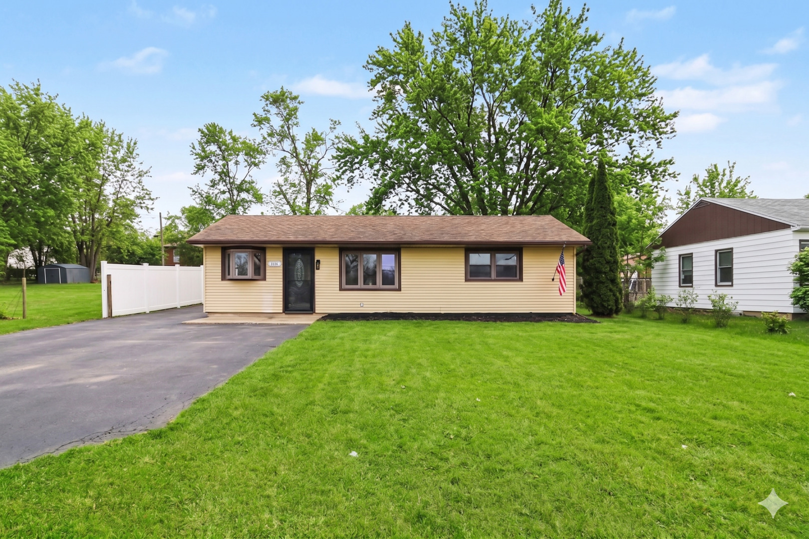 629 Thornton Street Lockport, IL 60441 - Photo 1 of 15