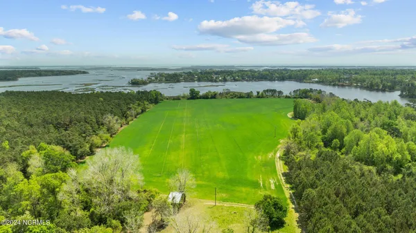 $3,975,000 | 517 Queens Creek Road, Hubert, NC 28539