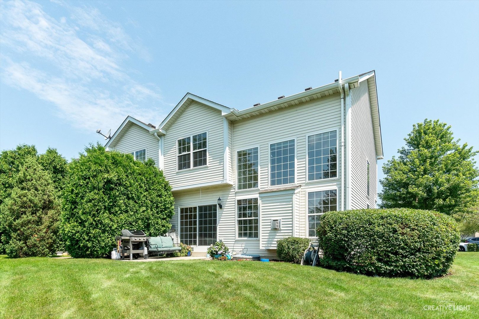 19 Lily Court Bolingbrook, IL 60440 - Photo 25 of 31 a front view of a house with a yard