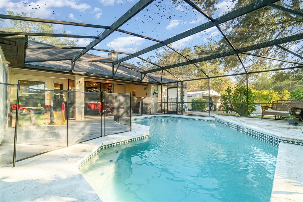 22631 Robbins Road Astatula, FL 34705 - Photo 20 of 35 a view of a indoor swimming pool