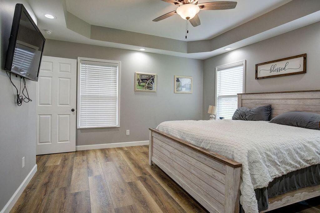 143 Will Simpson Road Church Hill, TN 37642 - Photo 17 of 42 Primary bedroom