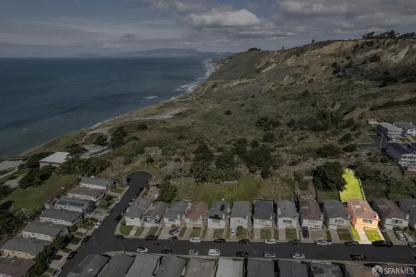$895,000 | 60 Rockford Avenue, Daly City, CA 94015