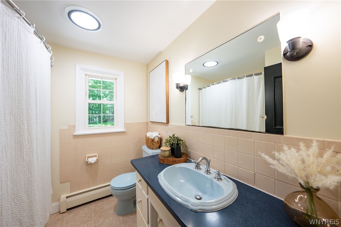 1928 Reading Road West Falls, NY 14170 - Photo 23 of 37 Main Bathroom