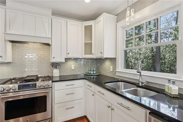 $850,000 | 101 Dartmouth Avenue, Avondale Estates, GA 30002