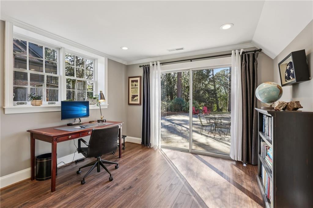 101 Dartmouth Avenue Avondale Estates, GA 30002 - Photo 19 of 53 a workspace with furniture and a window