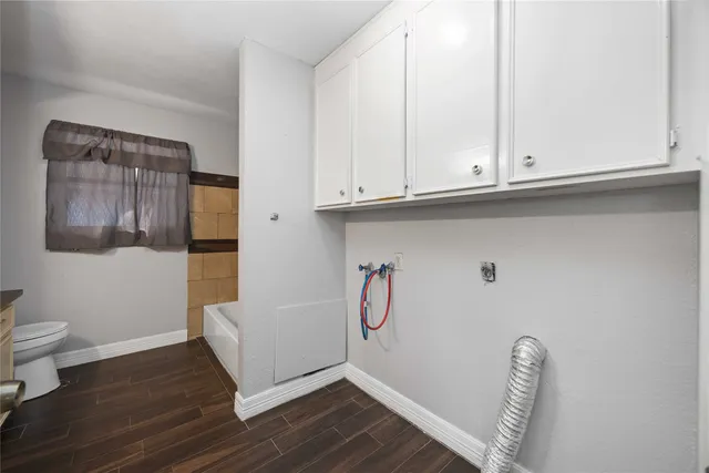 $1,600 | 4914 27th Street East, Dickinson, TX 77539