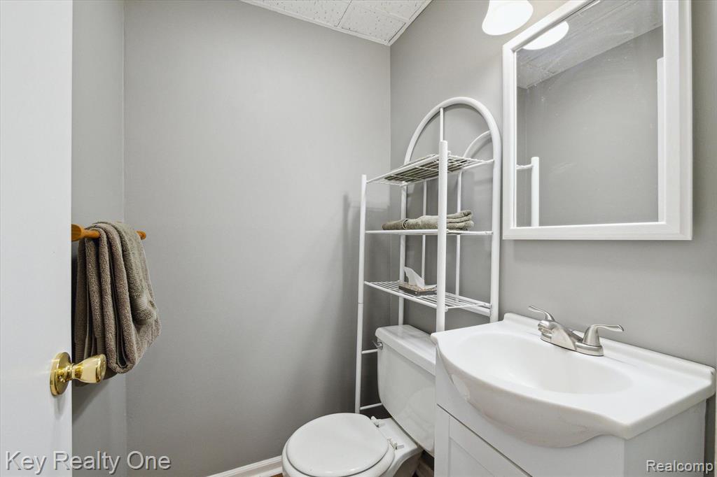 1122 Liberty Belle Court Rochester Hills, MI 48307 - Photo 12 of 28