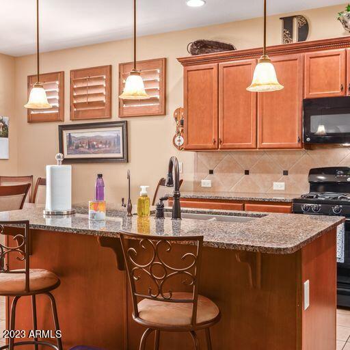 16756 West Coronado Road Goodyear, AZ 85395 - Photo 13 of 27 Kitchen