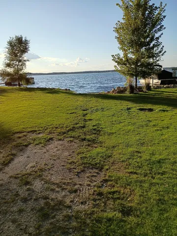 $349,900 | 39224 North Willow Lane, Antioch, IL 60002