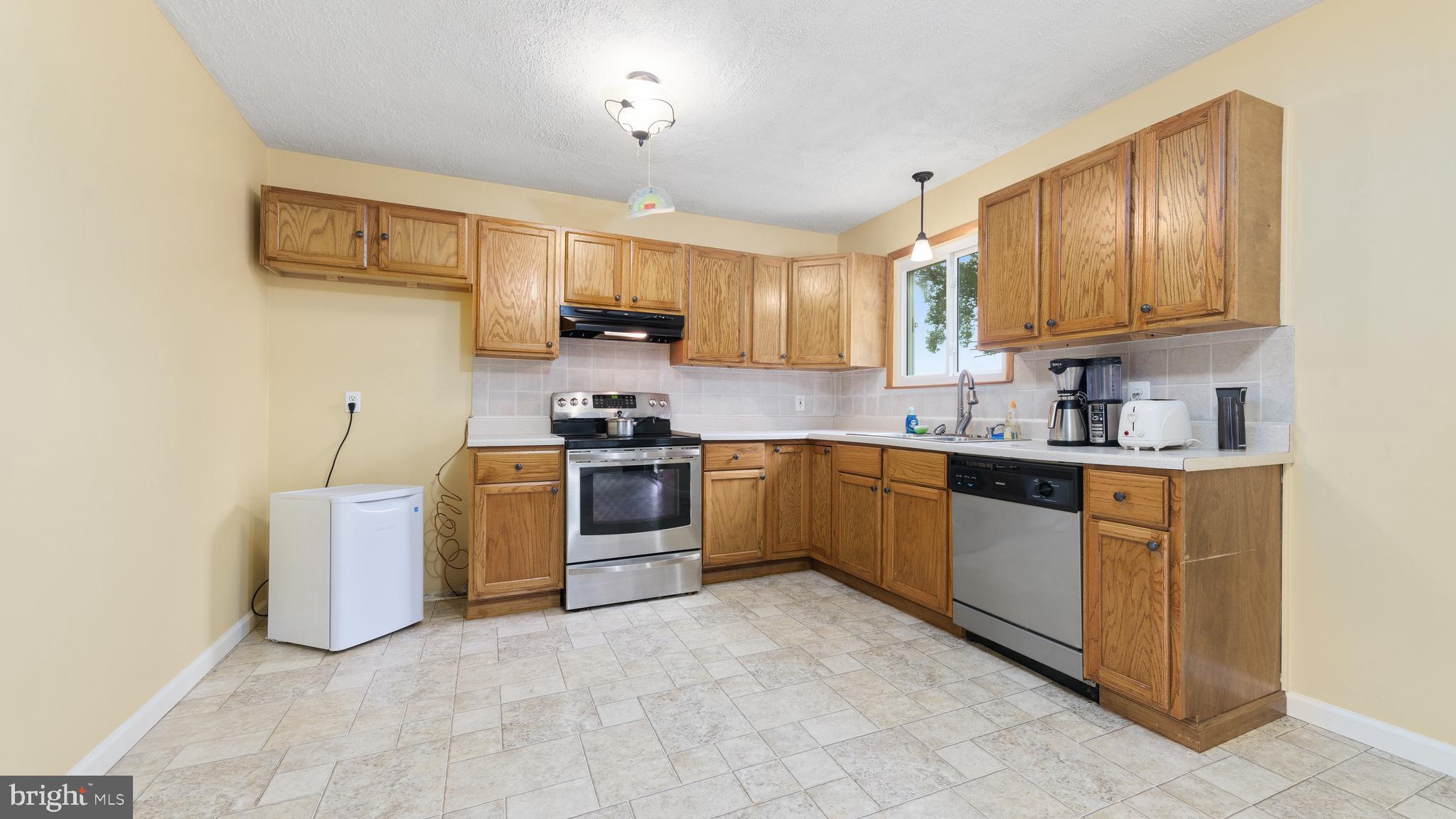 2774 West Chester Road Downingtown, PA 19335 - Photo 12 of 21 Kitchen