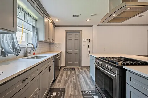 $220,000 | 7706 Ashmole Lane, Houston, TX 77088