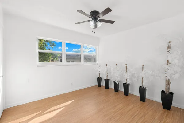 $2,200 | 1101 Crystal Lake Drive, Unit 309, Pompano Beach, FL 33064