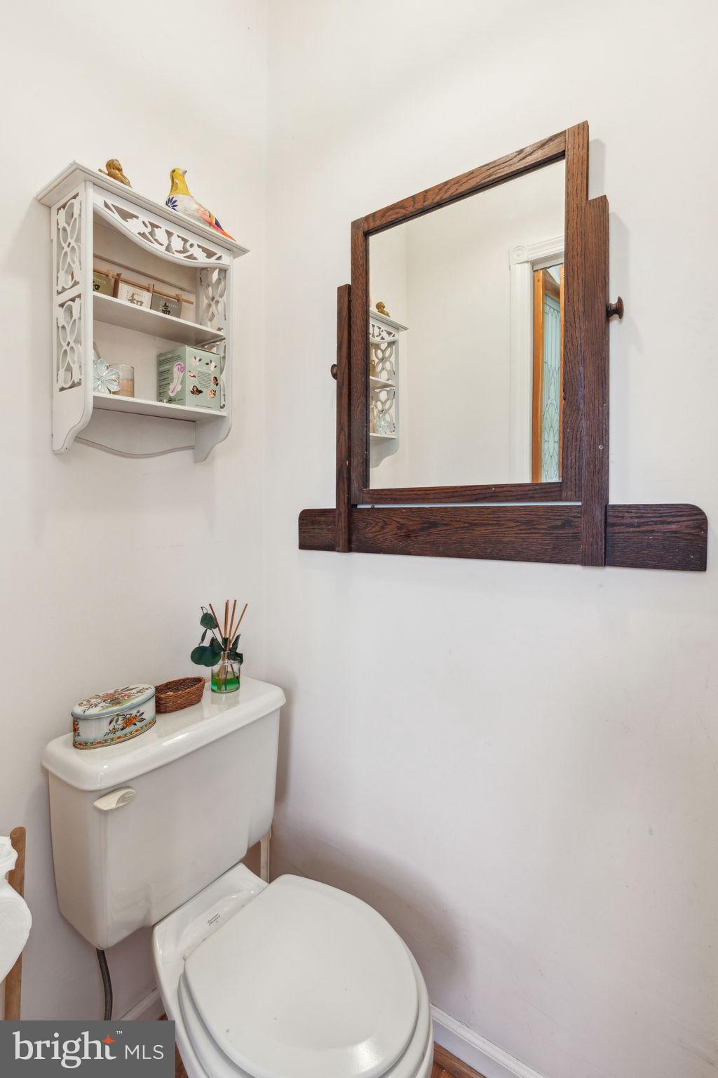 335 Rector Street Philadelphia, PA 19128 - Photo 12 of 29 1st floor Powder Room
