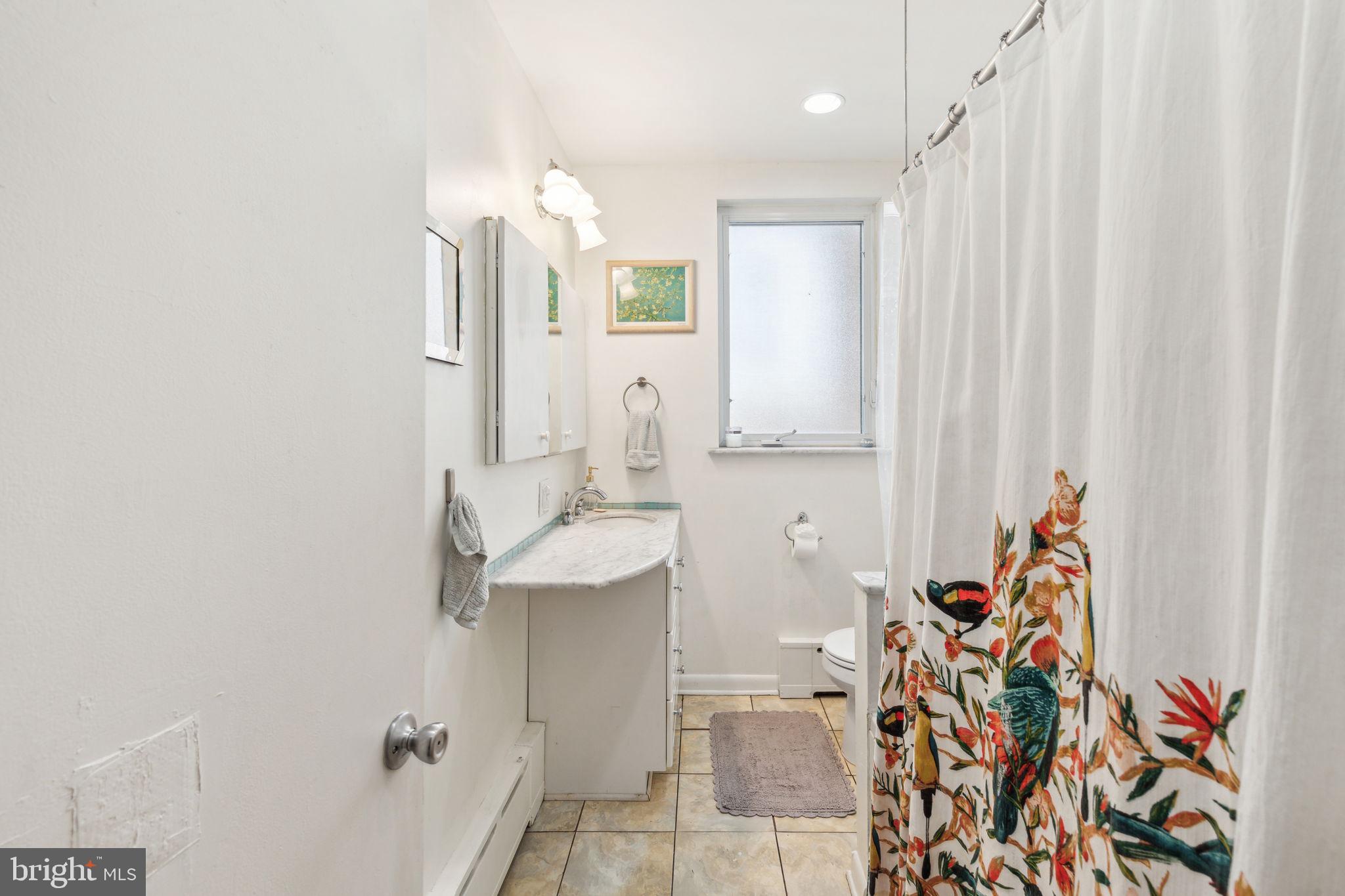 335 Rector Street Philadelphia, PA 19128 - Photo 19 of 29 2nd floor Full Bathroom