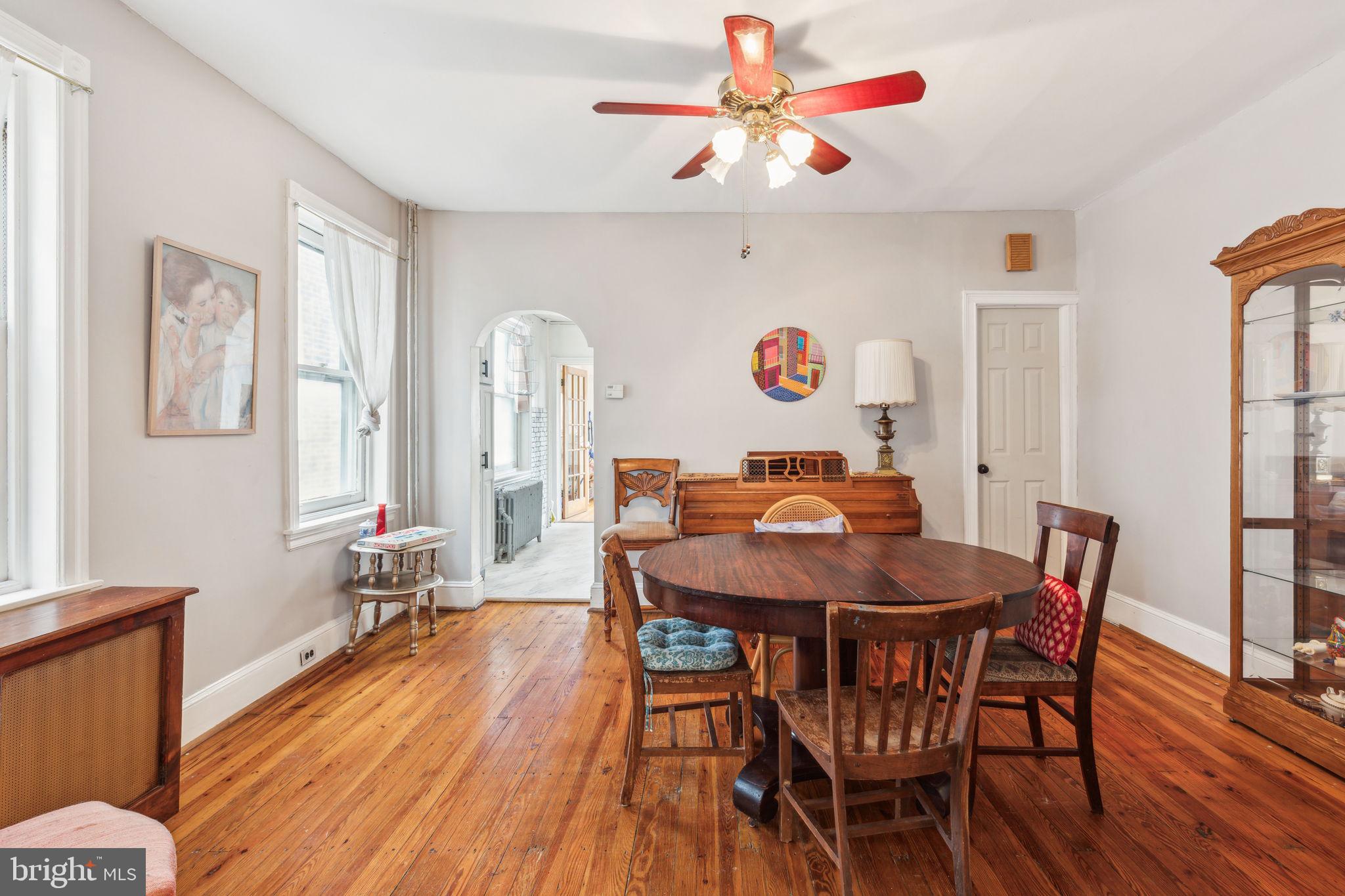335 Rector Street Philadelphia, PA 19128 - Photo 6 of 29 Dining Room