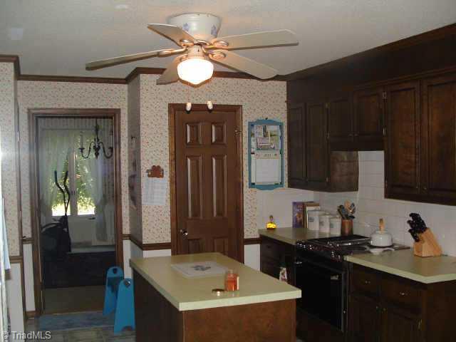139 Roquemore Road Clemmons, NC 27012 - Photo 5 of 9 Other. Kitchen