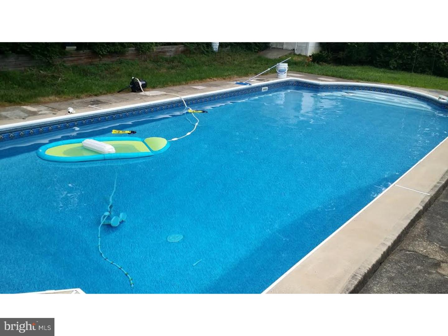 41 Crescent Road Willingboro, NJ 08046 - Photo 17 of 19