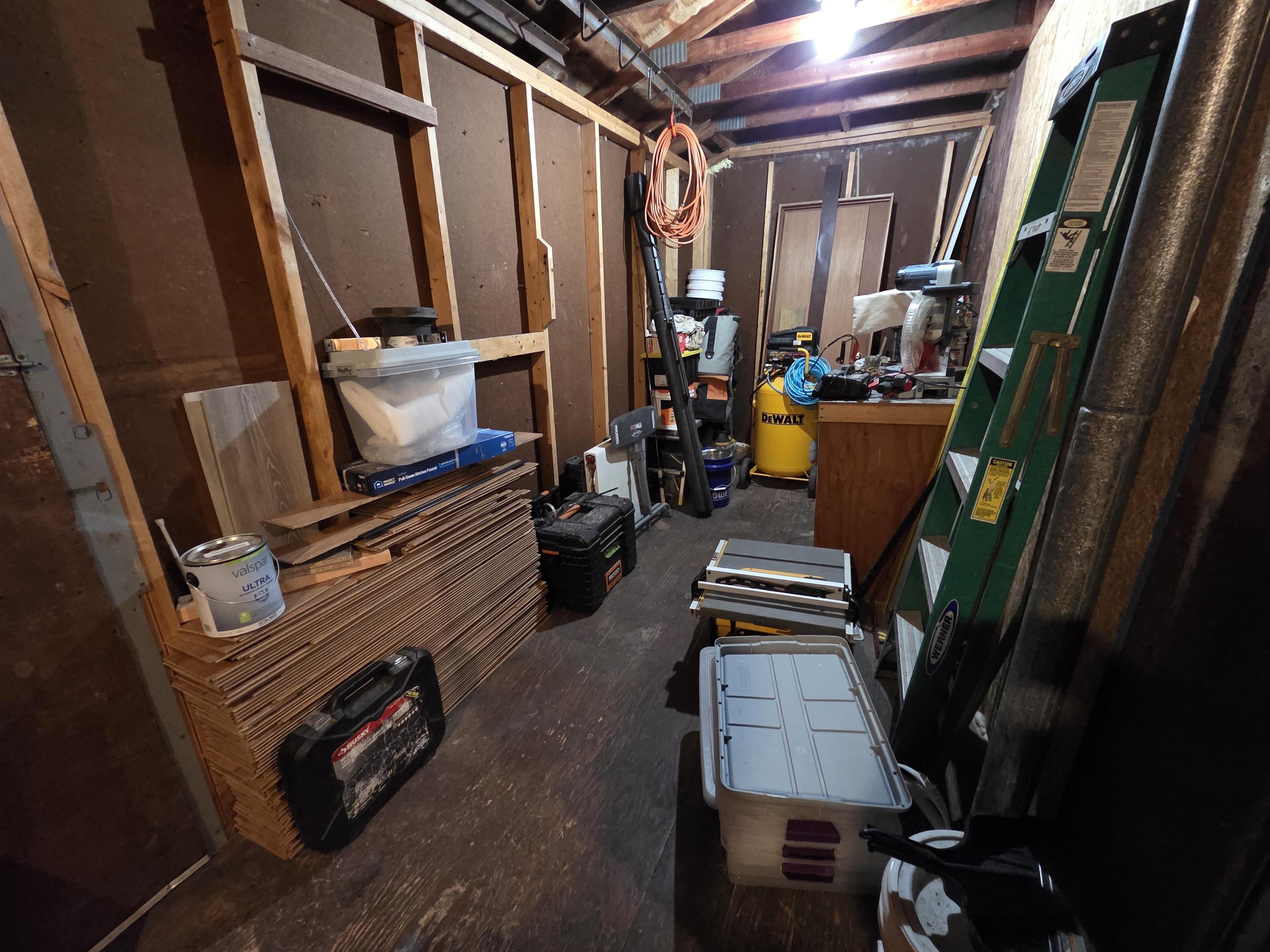 6821 Barrett Road Chisholm, MN 55719 - Photo 14 of 34 View of home office