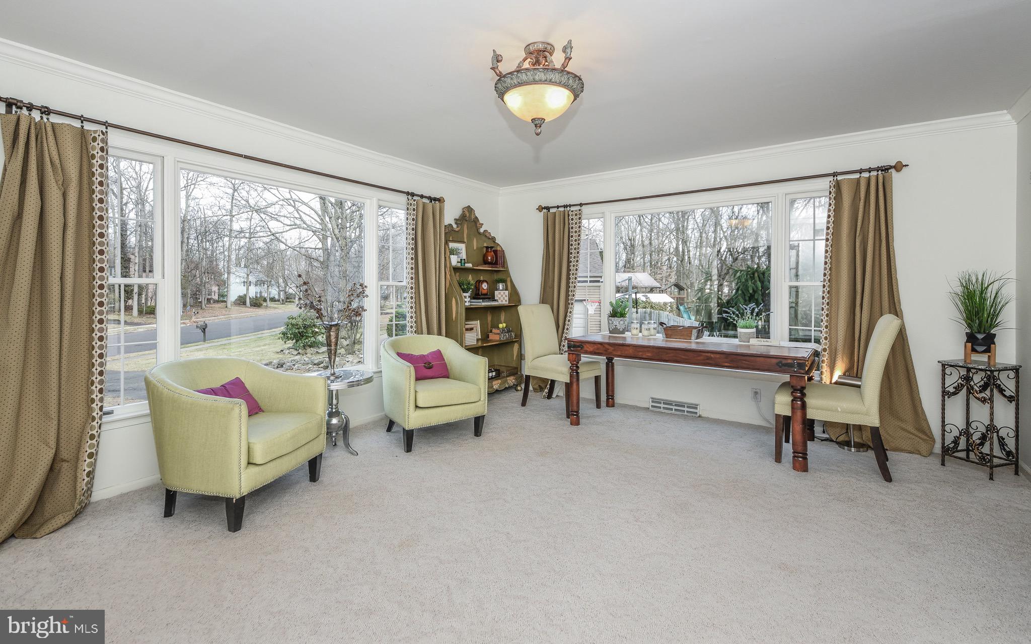 480 Kings Road Yardley, PA 19067 - Photo 11 of 59 Grand Living room