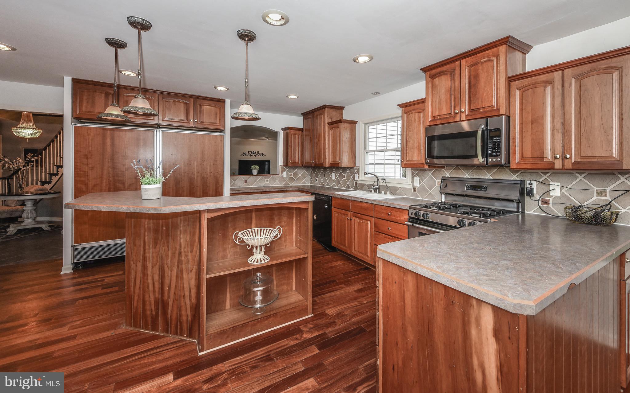 480 Kings Road Yardley, PA 19067 - Photo 17 of 59 Let's cook