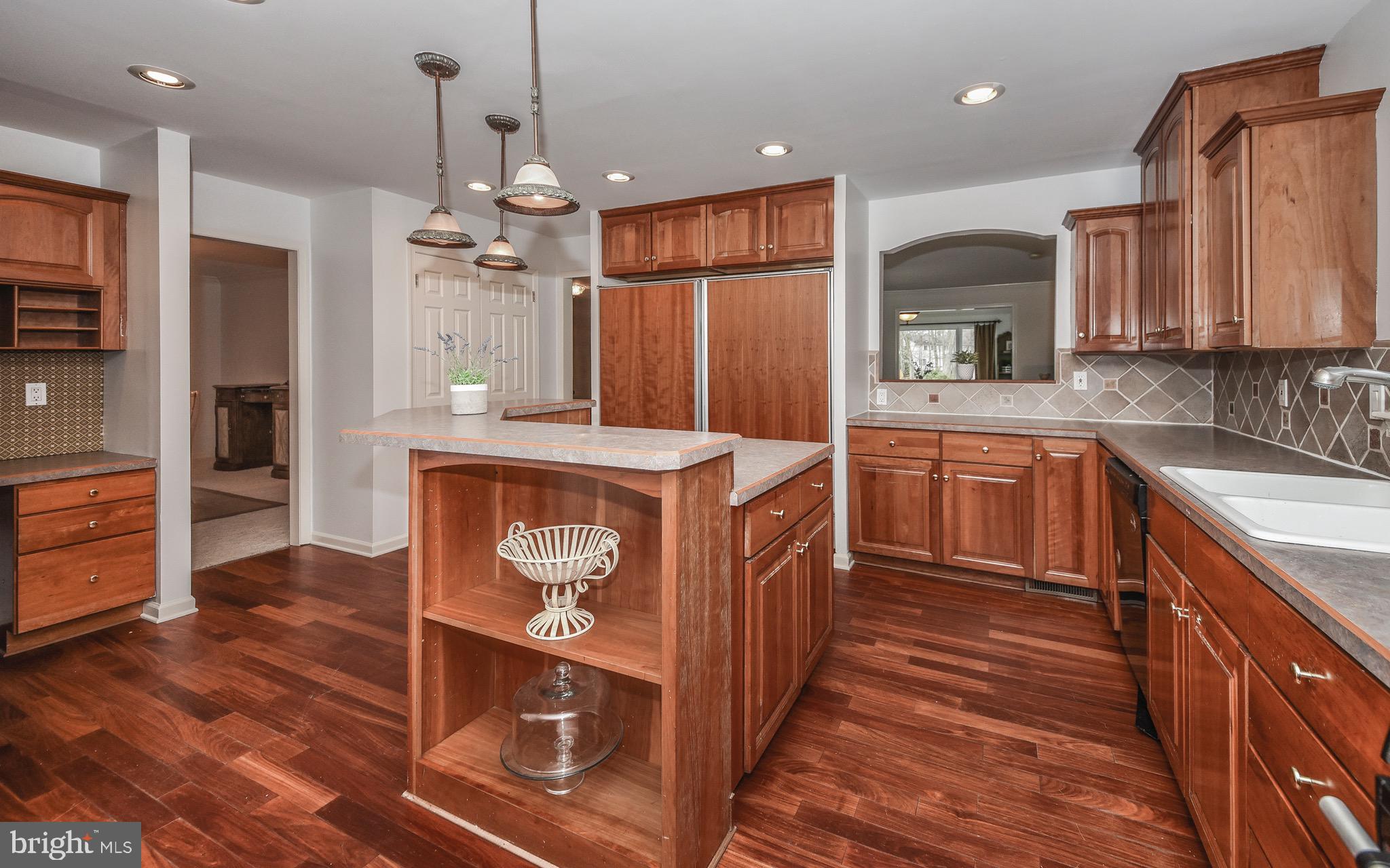 480 Kings Road Yardley, PA 19067 - Photo 18 of 59 Gourmet kitchen ope to the dining room and great r