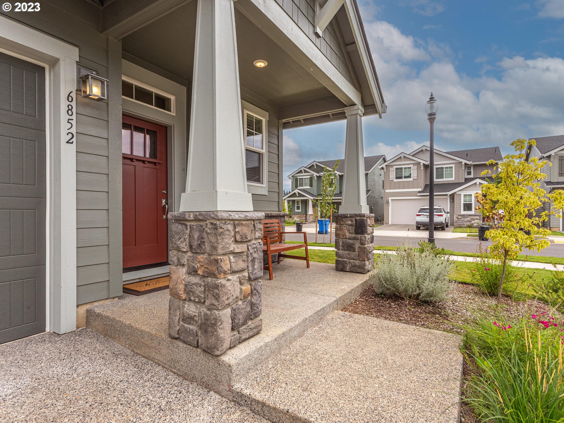 6852 North 89th Loop Camas, WA 98607 - Photo 2 of 38