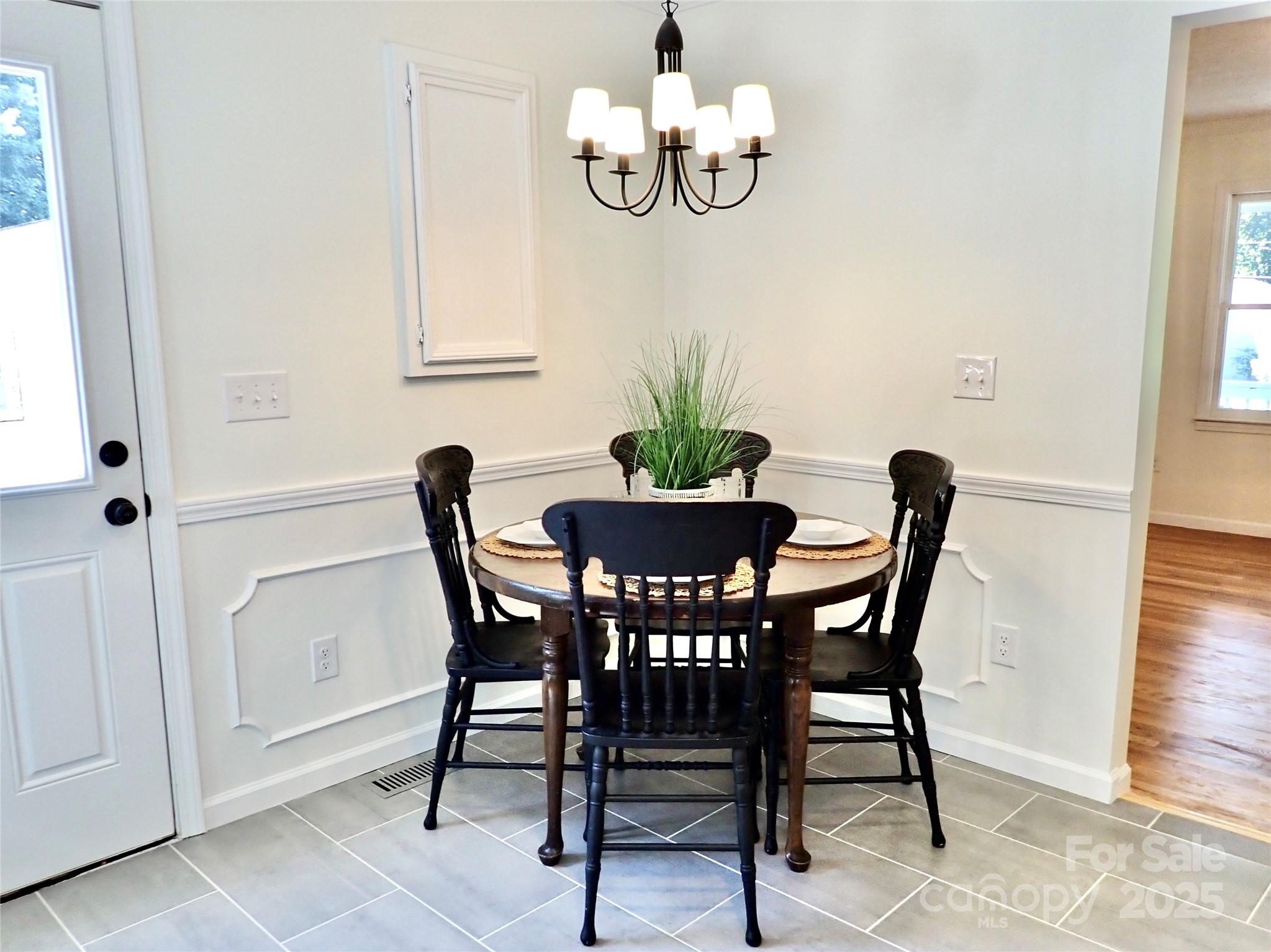3921 Lake Road Charlotte, NC 28269 - Photo 12 of 38 Gallery Image 12