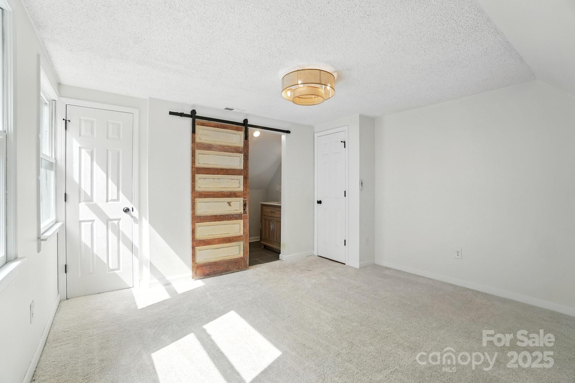 3921 Lake Road Charlotte, NC 28269 - Photo 27 of 38 Gallery Image 27