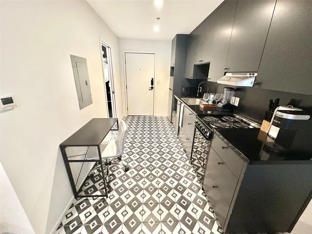 $1,450 | 201 Academy Drive, Unit 203, Austin, TX 78704