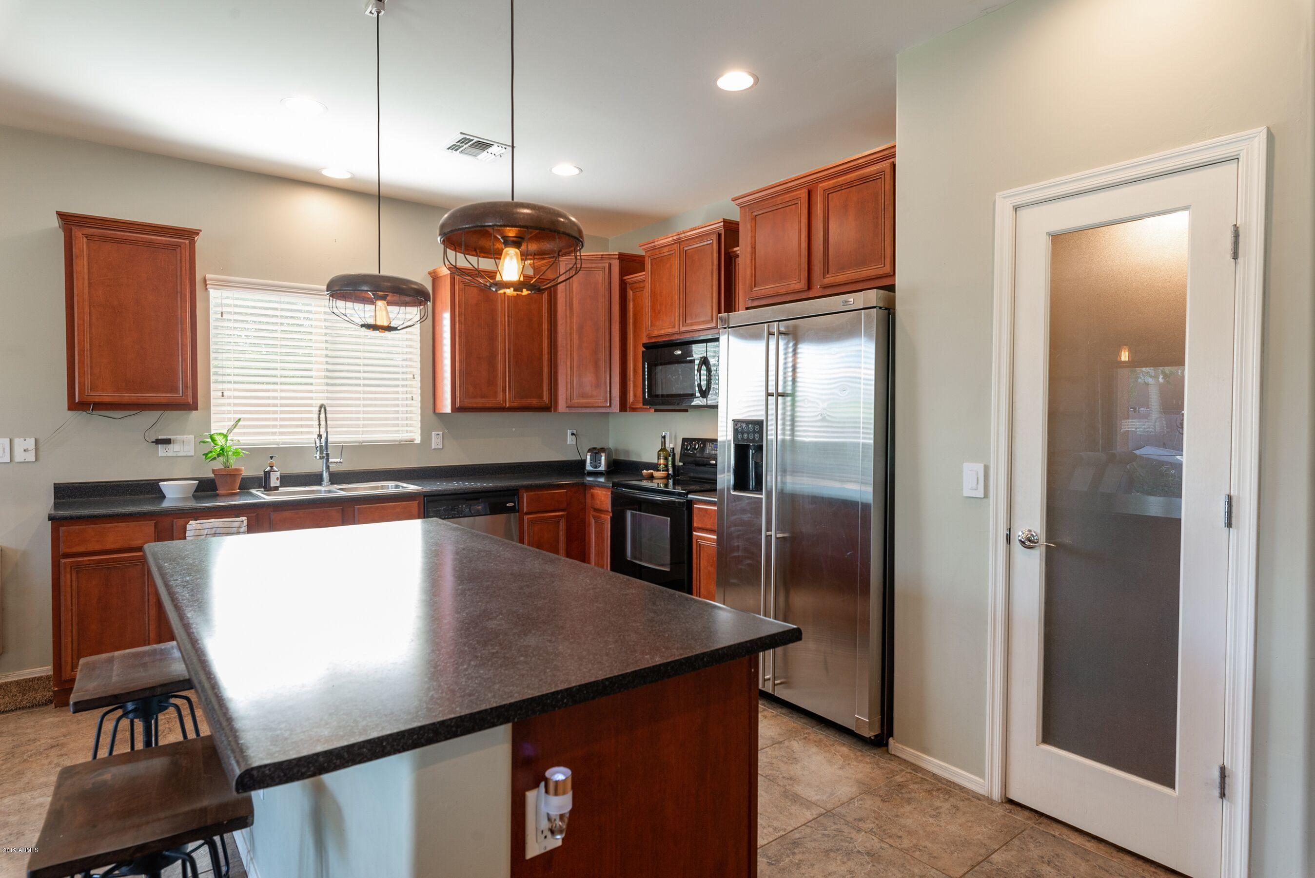 7045 West Beverly Road Laveen, AZ 85339 - Photo 10 of 37 Kitchen-3