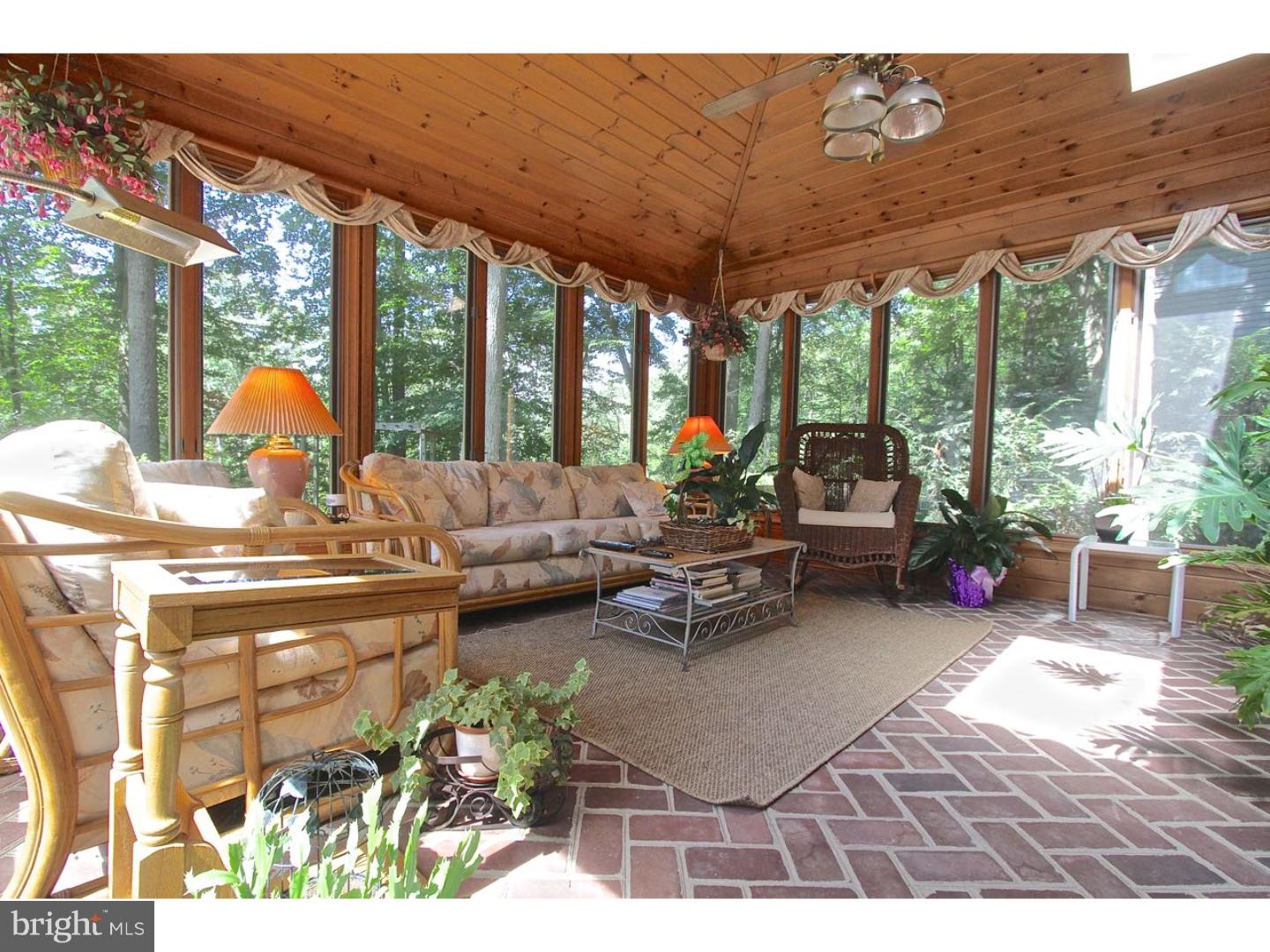 61 Pine Valley Road Dover, DE 19904 - Photo 7 of 25 Sun Room