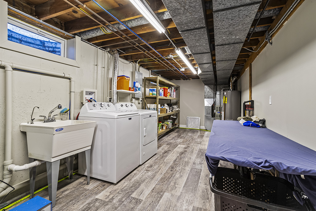 17528 Woodbrook Lane Lockport, IL 60441 - Photo 15 of 17 a view of a kitchen with furniture and wooden floor