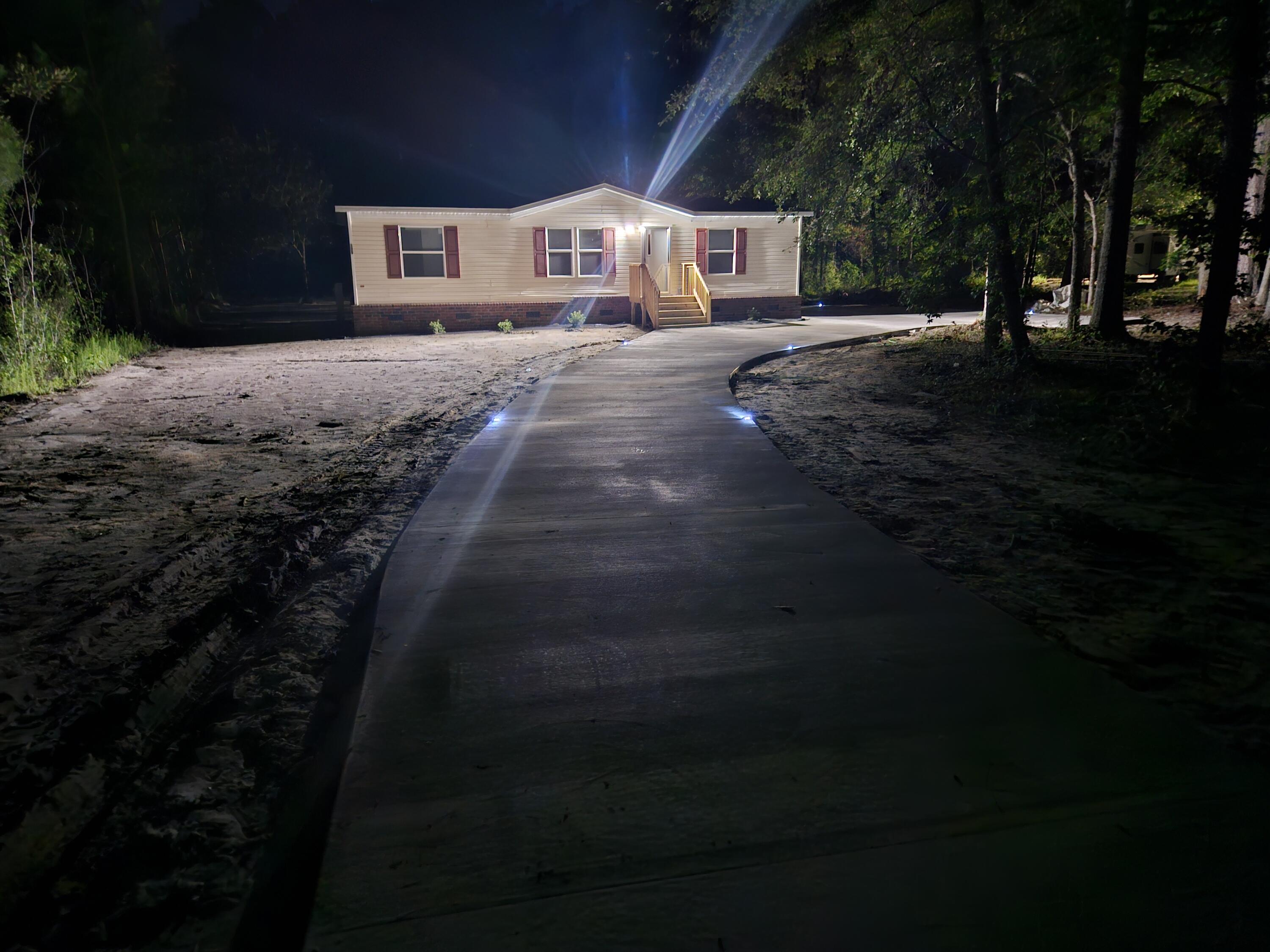 135 Queen Drive Ridgeville, SC 29472 - Photo 7 of 16 20240703_213346