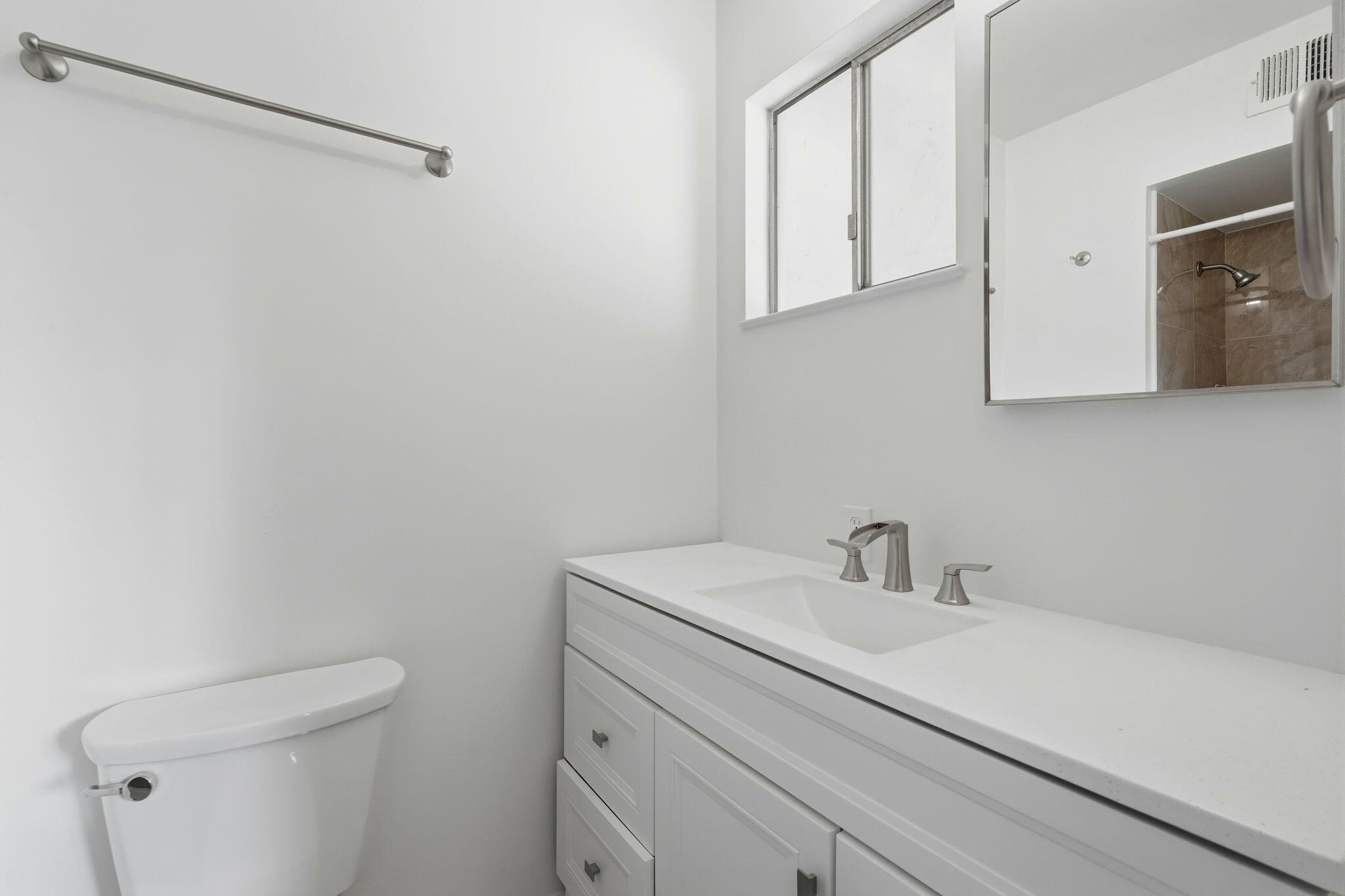 1123 East Washington Avenue Reedley, CA 93654 - Photo 42 of 54 43-1123_E_Washington_Ave_042