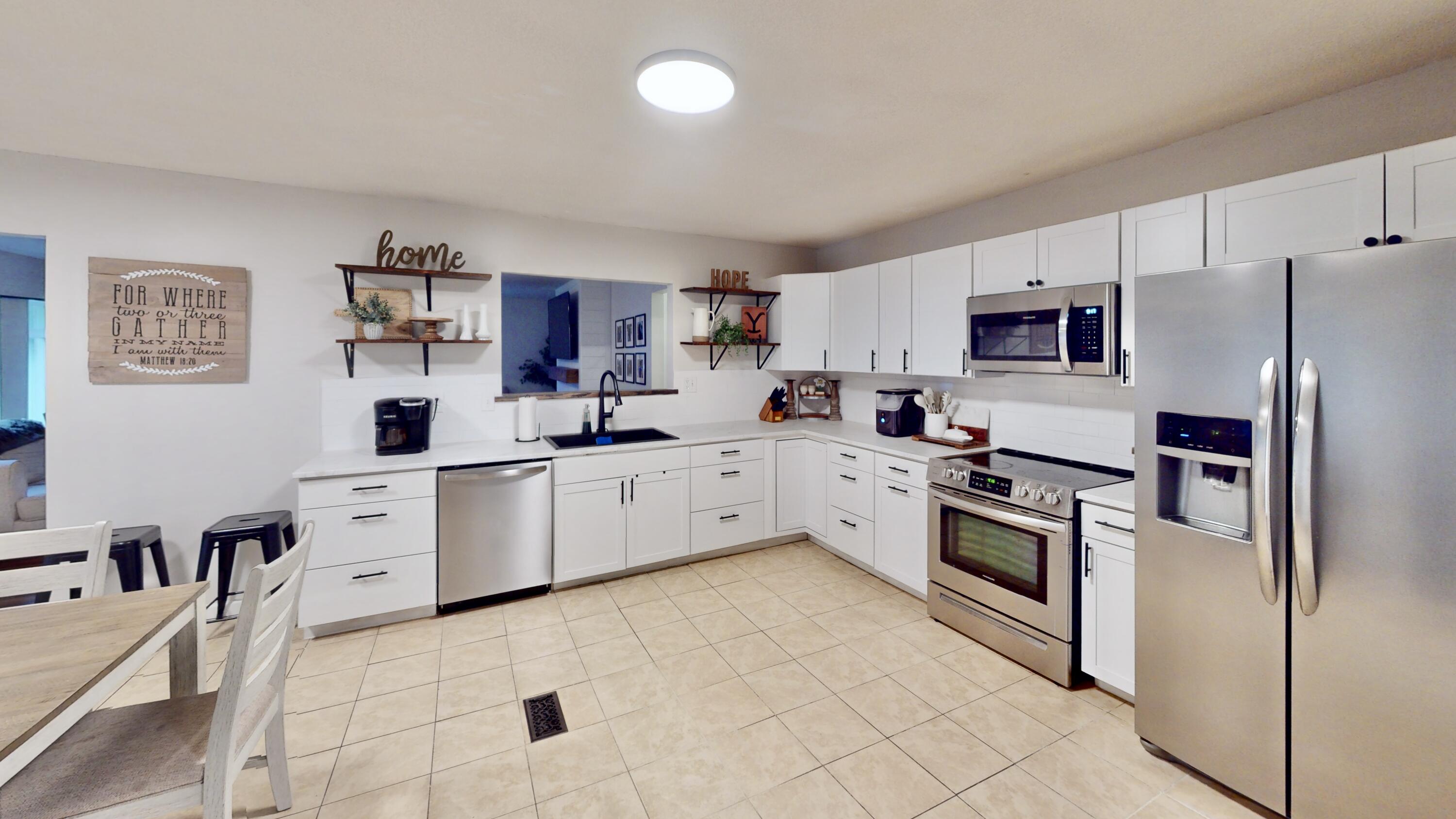 169 Boyd Street Dayton, TN 37321 - Photo 7 of 28 7-Kitchen 2