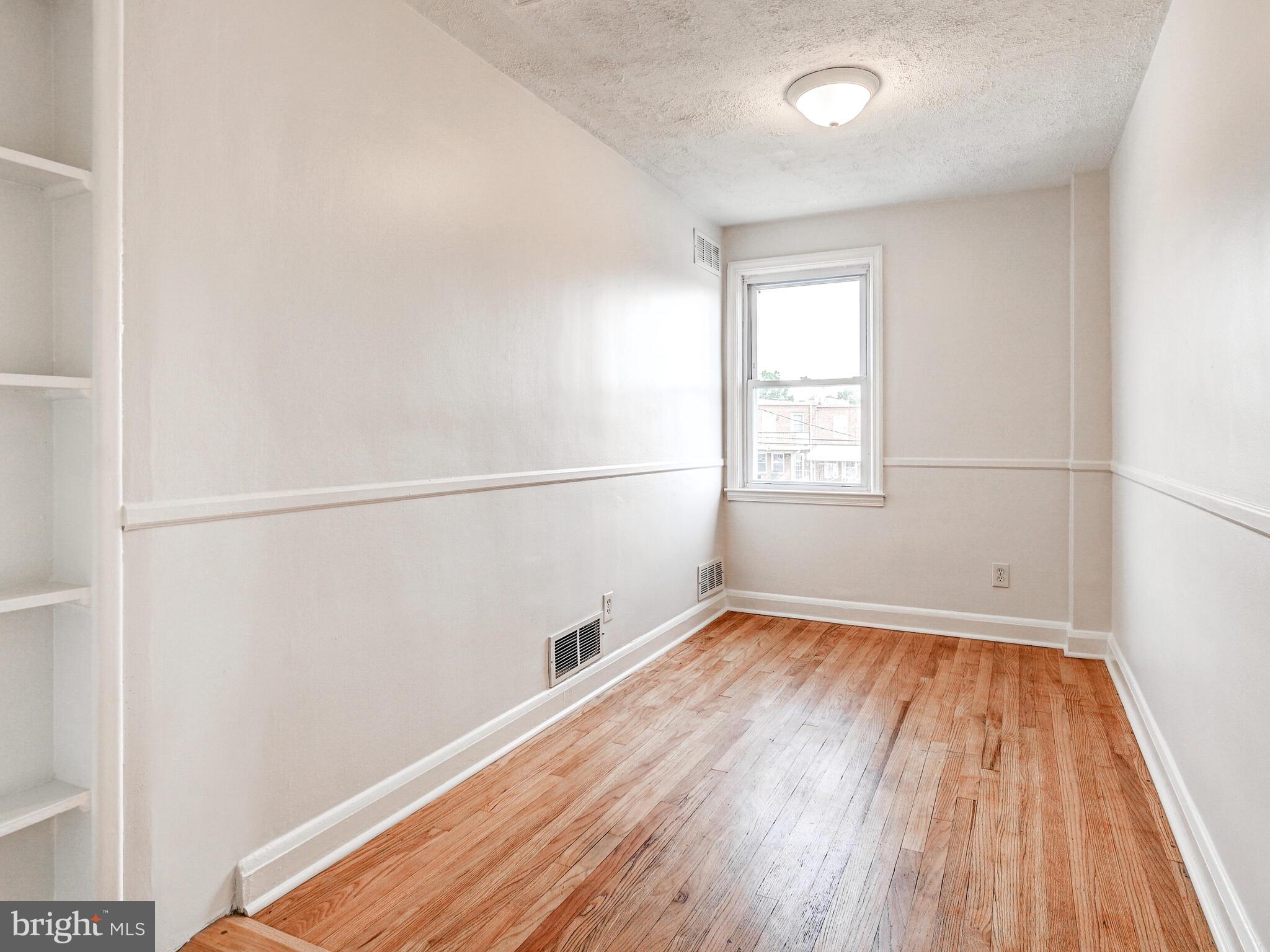 7454 Lawrence Road Dundalk, MD 21222 - Photo 16 of 23 Gallery Image 16