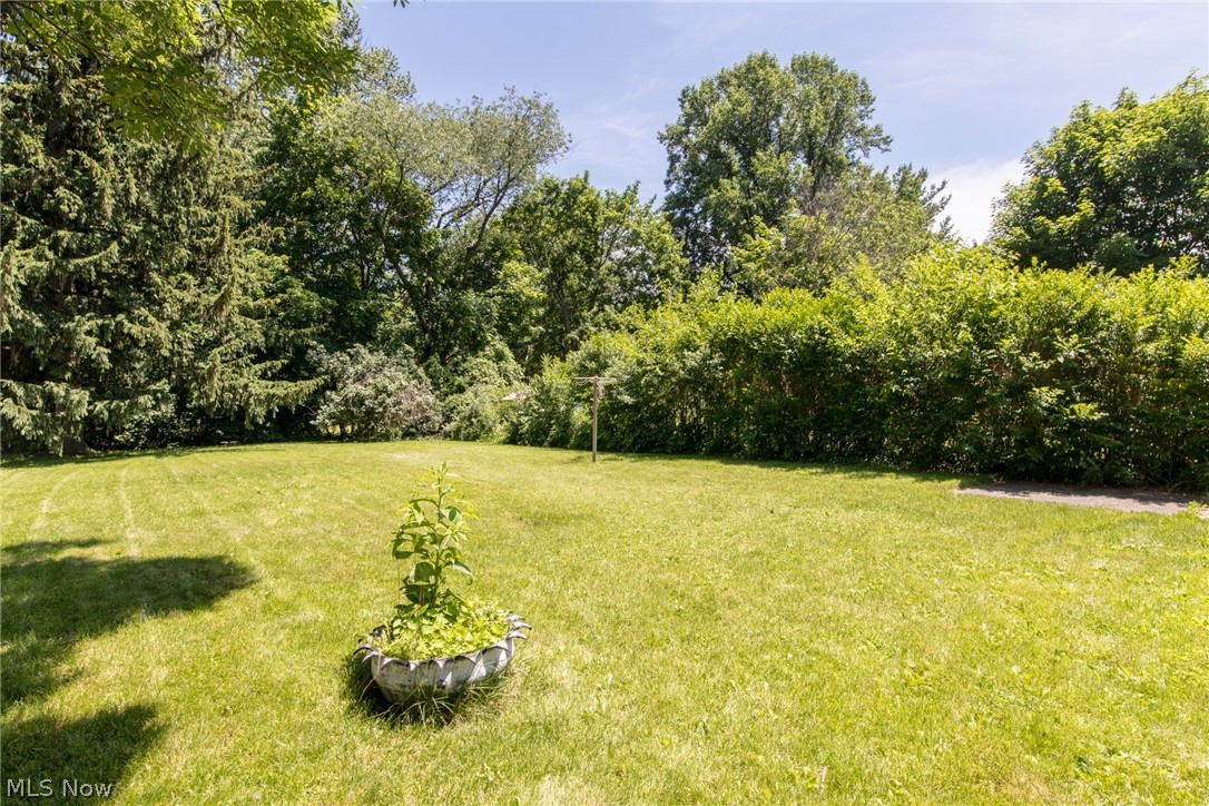 3731 Highland Road Cleveland, OH 44111 - Photo 2 of 21 Gallery Image 2