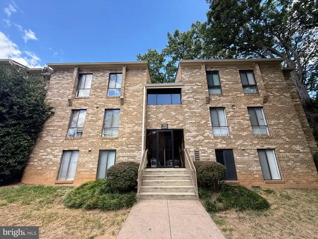 $220,000 | 2313 Freetown Court, Unit 20/11C, Reston, VA 20191