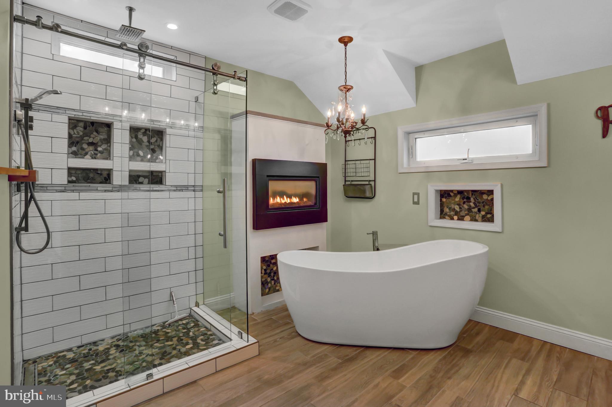 550 Royal Road Palmyra, PA 17078 - Photo 29 of 48 Master bathroom