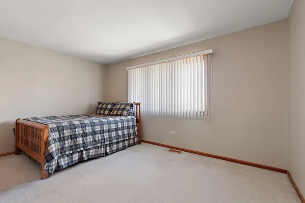 $699,900 | 17915 Crooked Creek Court, Orland Park, IL 60467