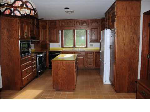 3830 Herrmann Road Evansville, IN 47711 - Photo 8 of 22