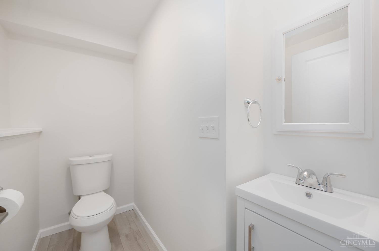 3264 Struble Road Cincinnati, OH 45251 - Photo 19 of 28 Gallery Image 19