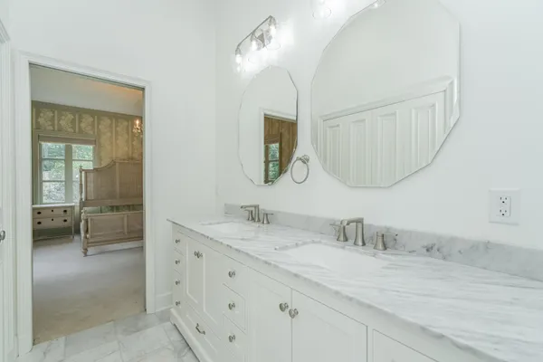 $1,150,000 | 910 Folwell Drive Southwest, Rochester, MN 55902