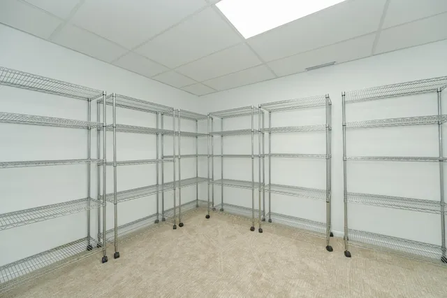 $1,150,000 | 910 Folwell Drive Southwest, Rochester, MN 55902